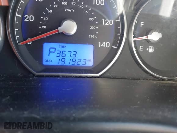 2010 Hyundai Santa Fe Limited z VIN 5NMSK4AG6AH395230, wystawiony jako IAAI lot #43454212 z przebiegiem 191 923 mil mil oraz . Historia ofert i sprzedaży dostępna na DreamBid. Obrazek 7.