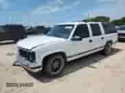 1997 Chevrolet Suburban z VIN 3GNEC16R0VG173651, wystawiony jako Copart lot #64105155 z przebiegiem 125 701 mil mil oraz Szkoda całkowita • Salvage title. Historia ofert i sprzedaży dostępna na DreamBid. Obrazek 1.