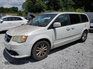 2014 Dodge Grand Caravan SXT 30th Anniversary with VIN 2C4RDGCG1ER213579, listed as a Copart auction lot 64668265 with 207,101 mi miles and Clean title. Bid and sale history available at DreamBid. Image 1.