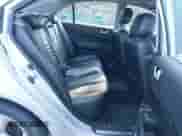 2007 Hyundai Sonata SE z VIN 5NPEU46F57H270755, wystawiony jako IAAI lot #43089916 z przebiegiem 132 898 mil mil oraz . Historia ofert i sprzedaży dostępna na DreamBid. Obrazek 8.