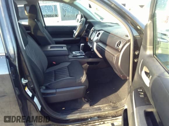 2018 Toyota Tundra SR с VIN 5TFUW5F19JX754195, выставлен на аукционе IAAI как лот 41275809 с пробегом 66 142 миль миль и . История ставок и продаж доступна на DreamBid. Изображение 5.