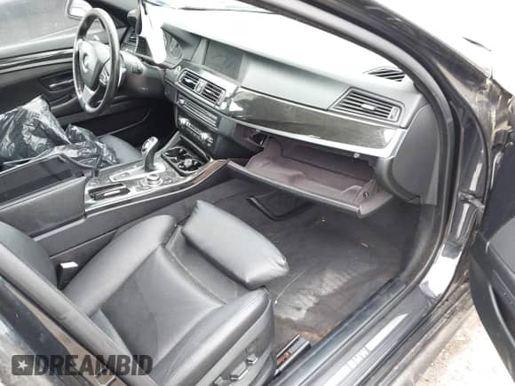 2012 BMW 5 Series 550i xDrive with VIN WBAFU9C55CC786985, listed as a IAAI auction lot 42025402 with Not provided miles and . Bid and sale history available at DreamBid. Image 5.