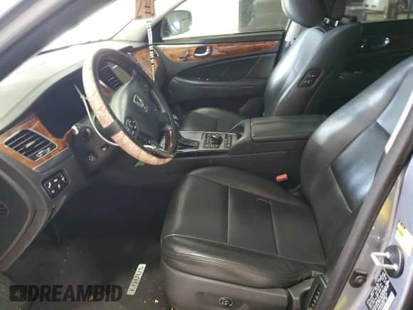 2014 Hyundai Equus Ultimate with VIN KMHGH4JH9EU085175, listed as a Copart auction lot 42917045 with 85,373 mi miles and Clean title. Bid and sale history available at DreamBid. Image 7.