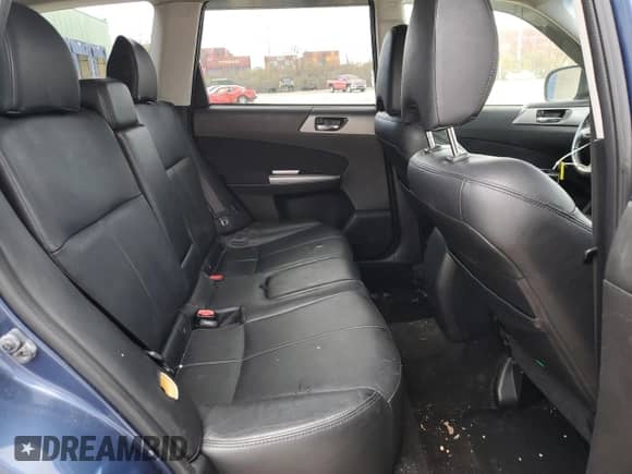 2011 Subaru Forester z VIN JF2SHBHC6BH767871, wystawiony jako Copart lot #82840074 z przebiegiem 158 537 mil mil oraz Czysty tytuł • Clean title. Historia ofert i sprzedaży dostępna na DreamBid. Obrazek 11.