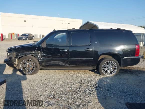2007 Chevrolet Suburban LT with VIN 3GNFC16077G153129, listed as a IAAI auction lot 42059118 with 280,604 mi miles and . Bid and sale history available at DreamBid. Image 14.