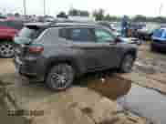 2022 Jeep Compass (RED) Edition with VIN 3C4NJDCB0NT194899, listed as a Copart auction lot 64022825 with 26,556 mi miles and Salvage title. Bid and sale history available at DreamBid. Image 3.