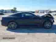 2017 Ford Mustang GT z VIN 1FA6P8CF6H5275932, wystawiony jako IAAI lot #42812292 z przebiegiem 62 411 mil mil oraz . Historia ofert i sprzedaży dostępna na DreamBid. Obrazek 13.