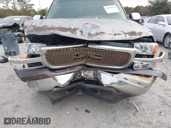 2000 GMC Sierra 1500 SLE with VIN 1GTEC19T8YZ178066, listed as a IAAI auction lot 41430666 with 152,459 mi miles and . Bid and sale history available at DreamBid. Image 6.