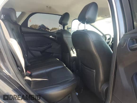 2012 Ford Focus Titanium with VIN 1FAHP3N27CL189765, listed as a Copart auction lot 90463275 with 122,143 mi miles and Clean title. Bid and sale history available at DreamBid. Image 10.