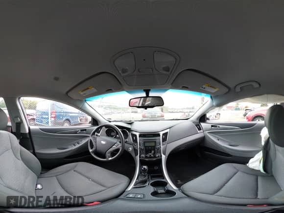 2013 Hyundai Sonata Limited z VIN KMHEC4A49DA087057, wystawiony jako IAAI lot #43016219 z przebiegiem 90 732 mil mil oraz . Historia ofert i sprzedaży dostępna na DreamBid. Obrazek 19.