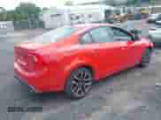 2018 Volvo S60 Dynamic с VIN YV140MTL8J2459839, выставлен на аукционе IAAI как лот 42993213 с пробегом 126 241 миль миль и . История ставок и продаж доступна на DreamBid. Изображение 4.