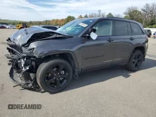 2024 Jeep Grand Cherokee Limited with VIN 1C4RJHBG7RC210023, listed as a Copart auction lot 63395635 with 26,275 mi miles and Non repairable. Bid and sale history available at DreamBid. Image 1.