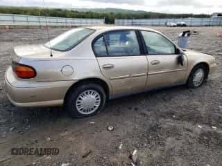 2004 Chevrolet Malibu Classic с VIN 1G1ND52F64M552828, выставлен на аукционе Copart как лот 72160454 с пробегом 67 190 миль миль и Списание • Salvage title. История ставок и продаж доступна на DreamBid. Изображение 3.