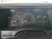 1997 GMC Sierra 1500 с VIN 1GTEK14R2VZ514577, выставлен на аукционе Copart как лот 54443015 с пробегом 214 823 миль миль и Списание • Salvage title. История ставок и продаж доступна на DreamBid. Изображение 9.