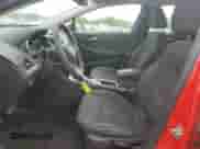 2018 Chevrolet Cruze LS z VIN 1G1BC5SM5J7150717, wystawiony jako Copart lot #71001165 z przebiegiem 158 899 mil mil oraz Szkoda całkowita • Salvage title. Historia ofert i sprzedaży dostępna na DreamBid. Obrazek 7.