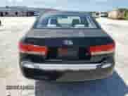 2006 Hyundai Sonata GL z VIN KMHET46C76A088808, wystawiony jako Copart lot #63973845 z przebiegiem 369 441 mil mil oraz Czysty tytuł • Clean title. Historia ofert i sprzedaży dostępna na DreamBid. Obrazek 6.