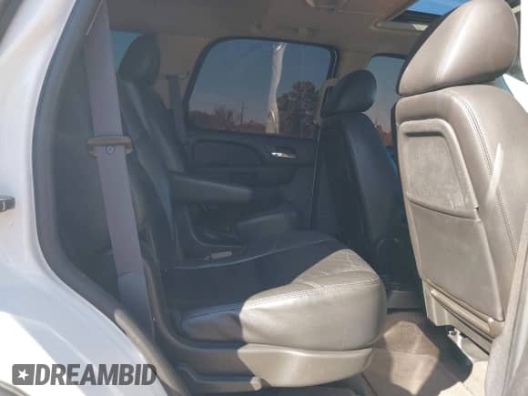 2011 Chevrolet Tahoe LTZ with VIN 1GNSCCE00BR252170, listed as a IAAI auction lot 43480102 with 201,291 mi miles and . Bid and sale history available at DreamBid. Image 8.