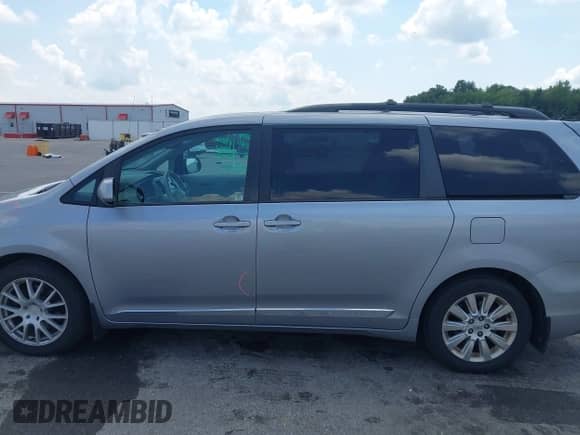 2012 Toyota Sienna LE with VIN 5TDJK3DC4CS034092, listed as a IAAI auction lot 42947892 with 216,250 mi miles and . Bid and sale history available at DreamBid. Image 14.