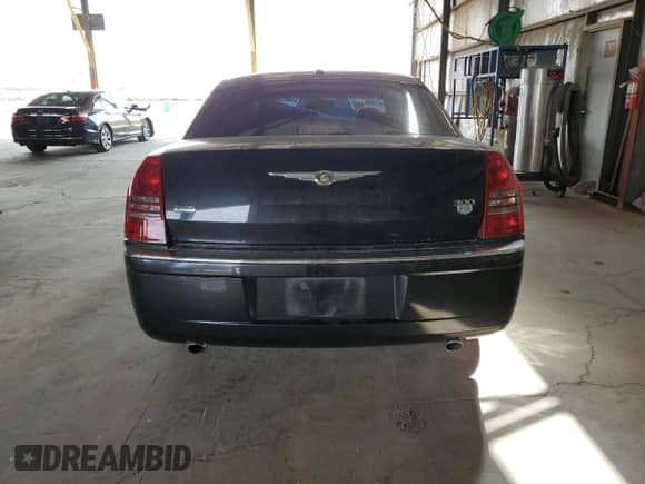 2006 Chrysler 300 C with VIN 2C3KK63H56H280630, listed as a Copart auction lot 70354265 with 87,547 mi miles and Salvage title. Bid and sale history available at DreamBid. Image 6.