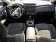 2016 Nissan Rogue SV z VIN KNMAT2MT4GP657607, wystawiony jako Copart lot #70219715 z przebiegiem 116 352 mil mil oraz Szkoda całkowita • Salvage title. Historia ofert i sprzedaży dostępna na DreamBid. Obrazek 8.