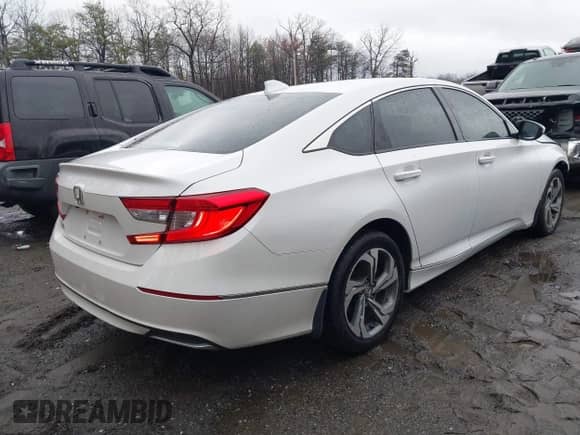 2018 Honda Accord EX z VIN 1HGCV1F42JA229226, wystawiony jako IAAI lot #41833944 z przebiegiem 82 961 mil mil oraz . Historia ofert i sprzedaży dostępna na DreamBid. Obrazek 4.