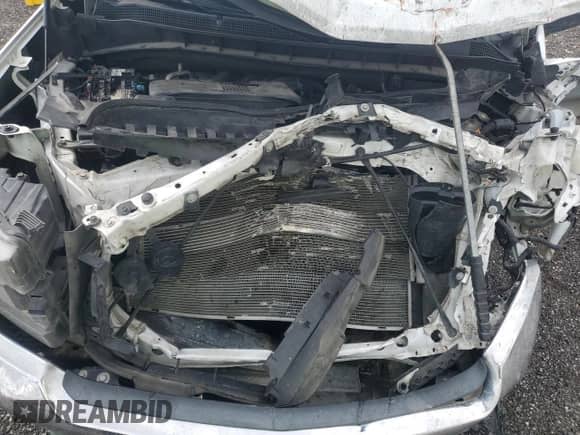 2019 Chevrolet Silverado 1500 LT с VIN 1GCPWCED6KZ141423, выставлен на аукционе Copart как лот 71494305 с пробегом Не указан миль и На запчасти • Non repairable. История ставок и продаж доступна на DreamBid. Изображение 11.
