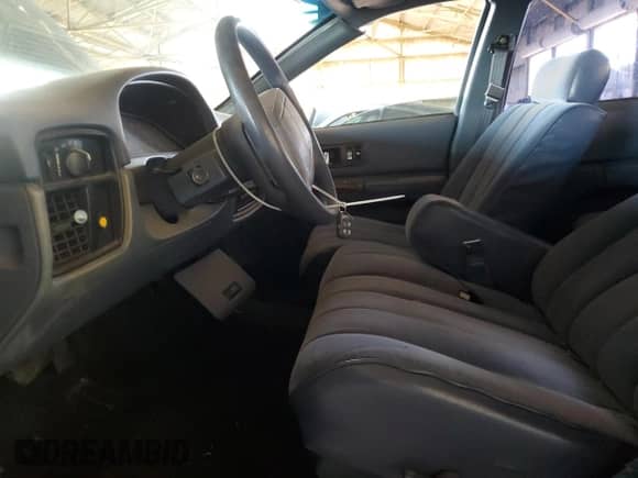 1995 Chevrolet Caprice с VIN 1G1BL52P1SR173346, выставлен на аукционе Copart как лот 71322744 с пробегом 252 110 миль миль и Списание • Salvage title. История ставок и продаж доступна на DreamBid. Изображение 7.