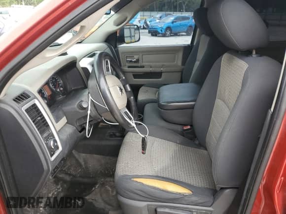 2010 Dodge 2500 ST with VIN 3D7TT2CT8AG162595, listed as a Copart auction lot 50502995 with 135,906 mi miles and Salvage title. Bid and sale history available at DreamBid. Image 7.