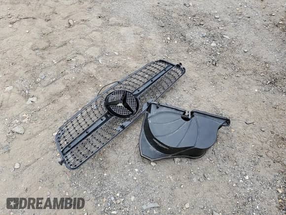 2011 Mercedes-Benz C 300 Sport с VIN WDDGF8BB5BR145209, выставлен на аукционе Copart как лот 82171145 с пробегом Не указан миль и Чистый • Clean title. История ставок и продаж доступна на DreamBid. Изображение 12.