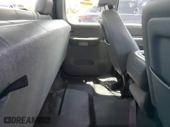 2007 GMC Sierra 1500 SLE1 with VIN 1GTEC19C47Z580360, listed as a Copart auction lot 64941155 with 173,885 mi miles and Salvage title. Bid and sale history available at DreamBid. Image 10.