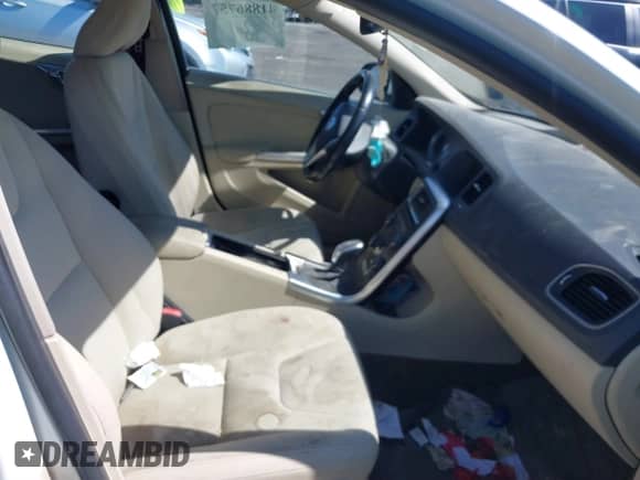 2013 Volvo S60 T5 с VIN YV1612FHXD2192600, выставлен на аукционе IAAI как лот 41886757 с пробегом 144 249 миль миль и . История ставок и продаж доступна на DreamBid. Изображение 5.