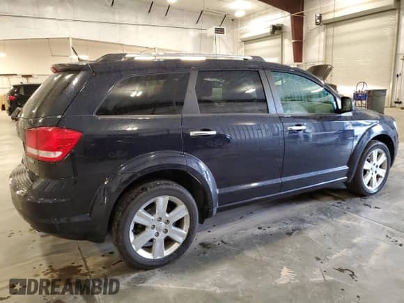 2011 Dodge Journey Crew with VIN 3D4PH3FG2BT512154, listed as a Copart auction lot 68111915 with 118,137 mi miles and Salvage title. Bid and sale history available at DreamBid. Image 3.