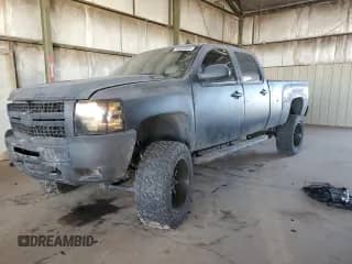 2008 Chevrolet Silverado 2500HD LTZ с VIN 1GCHK23K18F144378, выставлен на аукционе Copart как лот 88805955 с пробегом 188 312 миль миль и Списание • Salvage title. История ставок и продаж доступна на DreamBid. Изображение 1.