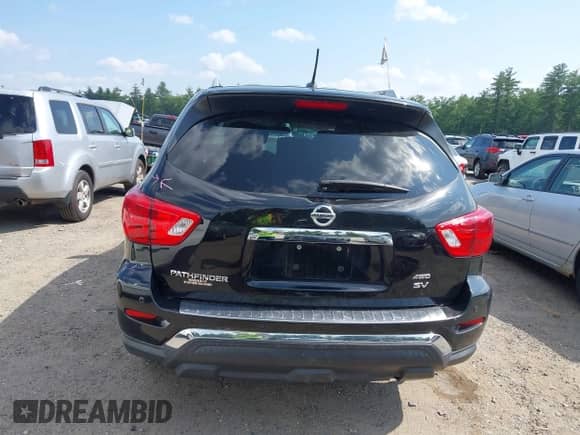 2017 Nissan Pathfinder SL с VIN 5N1DR2MM3HC621545, выставлен на аукционе IAAI как лот 42547073 с пробегом 106 743 миль миль и . История ставок и продаж доступна на DreamBid. Изображение 17.