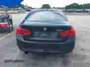 2016 BMW 3 Series 320i z VIN WBA8E1G53GNT35565, wystawiony jako IAAI lot #43063294 z przebiegiem 108 401 mil mil oraz . Historia ofert i sprzedaży dostępna na DreamBid. Obrazek 17.