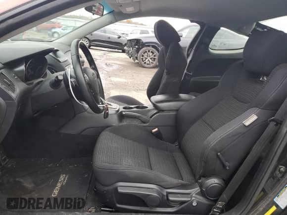 2011 Hyundai Genesis Coupe R-Spec z VIN KMHHT6KD3BU051335, wystawiony jako Copart lot #80429094 z przebiegiem 118 914 mil mil oraz Szkoda całkowita • Salvage title. Historia ofert i sprzedaży dostępna na DreamBid. Obrazek 7.