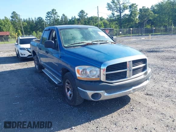 2006 Dodge 1500 ST с VIN 1D7HA18K96J239938, выставлен на аукционе IAAI как лот 42522133 с пробегом 130 888 миль миль и . История ставок и продаж доступна на DreamBid. Изображение 1.