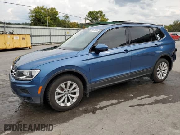 2019 Volkswagen Tiguan S с VIN 3VV1B7AX3KM057457, выставлен на аукционе Copart как лот 71916555 с пробегом 105 736 миль миль и Списание • Salvage title. История ставок и продаж доступна на DreamBid. Изображение 1.