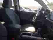 2021 Toyota Tacoma SR5 z VIN 3TYDZ5BN7MT003983, wystawiony jako IAAI lot #42052633 z przebiegiem 60 390 mil mil oraz . Historia ofert i sprzedaży dostępna na DreamBid. Obrazek 5.