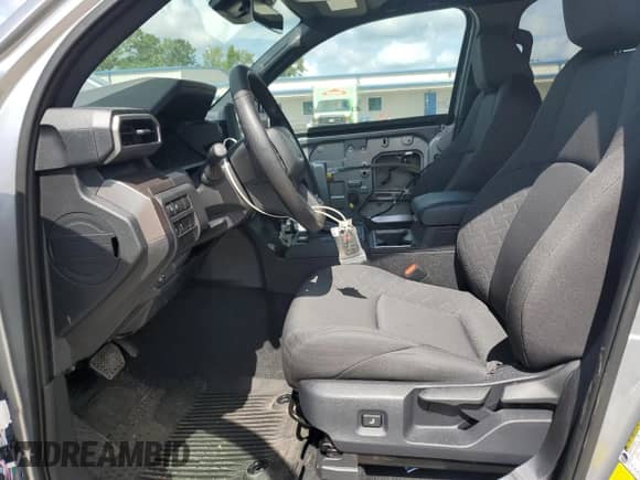 2024 Toyota Tacoma SR5 with VIN 3TMKB5FN1RM023512, listed as a Copart auction lot 68438505 with 5,994 mi miles and Salvage title. Bid and sale history available at DreamBid. Image 7.