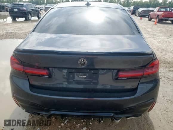 2018 BMW 5 Series 540i с VIN WBAJE5C53JWA93203, выставлен на аукционе Copart как лот 64638075 с пробегом Не указан миль и Списание • Salvage title. История ставок и продаж доступна на DreamBid. Изображение 6.