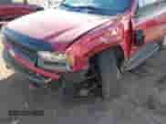 2002 Chevrolet TrailBlazer LTZ z VIN 1GNDT13S322141266, wystawiony jako IAAI lot #41977500 z przebiegiem 232 011 mil mil oraz . Historia ofert i sprzedaży dostępna na DreamBid. Obrazek 6.