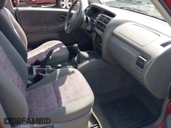 1999 Chevrolet Tracker z VIN 2CNBJ1865X6935435, wystawiony jako IAAI lot #42421108 z przebiegiem Nie podano mil oraz . Historia ofert i sprzedaży dostępna na DreamBid. Obrazek 5.