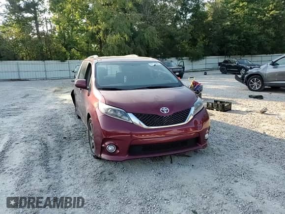 2016 Toyota Sienna SE Premium с VIN 5TDXK3DC0GS726608, выставлен на аукционе Copart как лот 81816605 с пробегом 93 863 миль миль и Списание • Salvage title. История ставок и продаж доступна на DreamBid. Изображение 15.