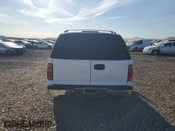 2000 Chevrolet Suburban LT z VIN 3GNFK16T8YG107341, wystawiony jako Copart lot #44074375 z przebiegiem Nie podano mil oraz Szkoda całkowita • Salvage title. Historia ofert i sprzedaży dostępna na DreamBid. Obrazek 6.