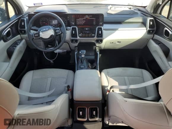 2023 Kia Sorento S с VIN 5XYRL4LC3PG247139, выставлен на аукционе Copart как лот 85757045 с пробегом 20 431 миль миль и Списание • Salvage title. История ставок и продаж доступна на DreamBid. Изображение 8.