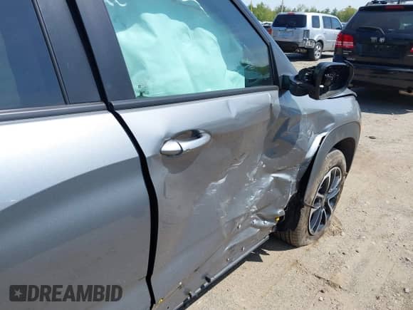 2024 Chevrolet TrailBlazer LT с VIN KL79MPSL6RB112716, выставлен на аукционе IAAI как лот 42238762 с пробегом 4 756 миль миль и . История ставок и продаж доступна на DreamBid. Изображение 20.