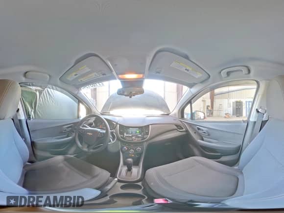 2019 Chevrolet Trax LS z VIN 3GNCJNSB6KL196805, wystawiony jako Copart lot #71031945 z przebiegiem 42 467 mil mil oraz Szkoda całkowita • Salvage title. Historia ofert i sprzedaży dostępna na DreamBid. Obrazek 15.