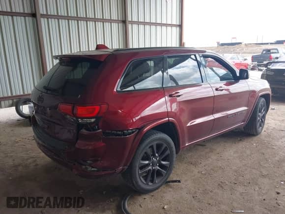 2017 Jeep Grand Cherokee Laredo с VIN 1C4RJEAG3HC823139, выставлен на аукционе IAAI как лот 41886032 с пробегом 97 224 миль миль и . История ставок и продаж доступна на DreamBid. Изображение 4.