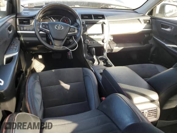 2016 Toyota Camry SE с VIN 4T1BF1FK7GU573529, выставлен на аукционе Copart как лот 89874585 с пробегом 115 649 миль миль и Списание • Salvage title. История ставок и продаж доступна на DreamBid. Изображение 8.